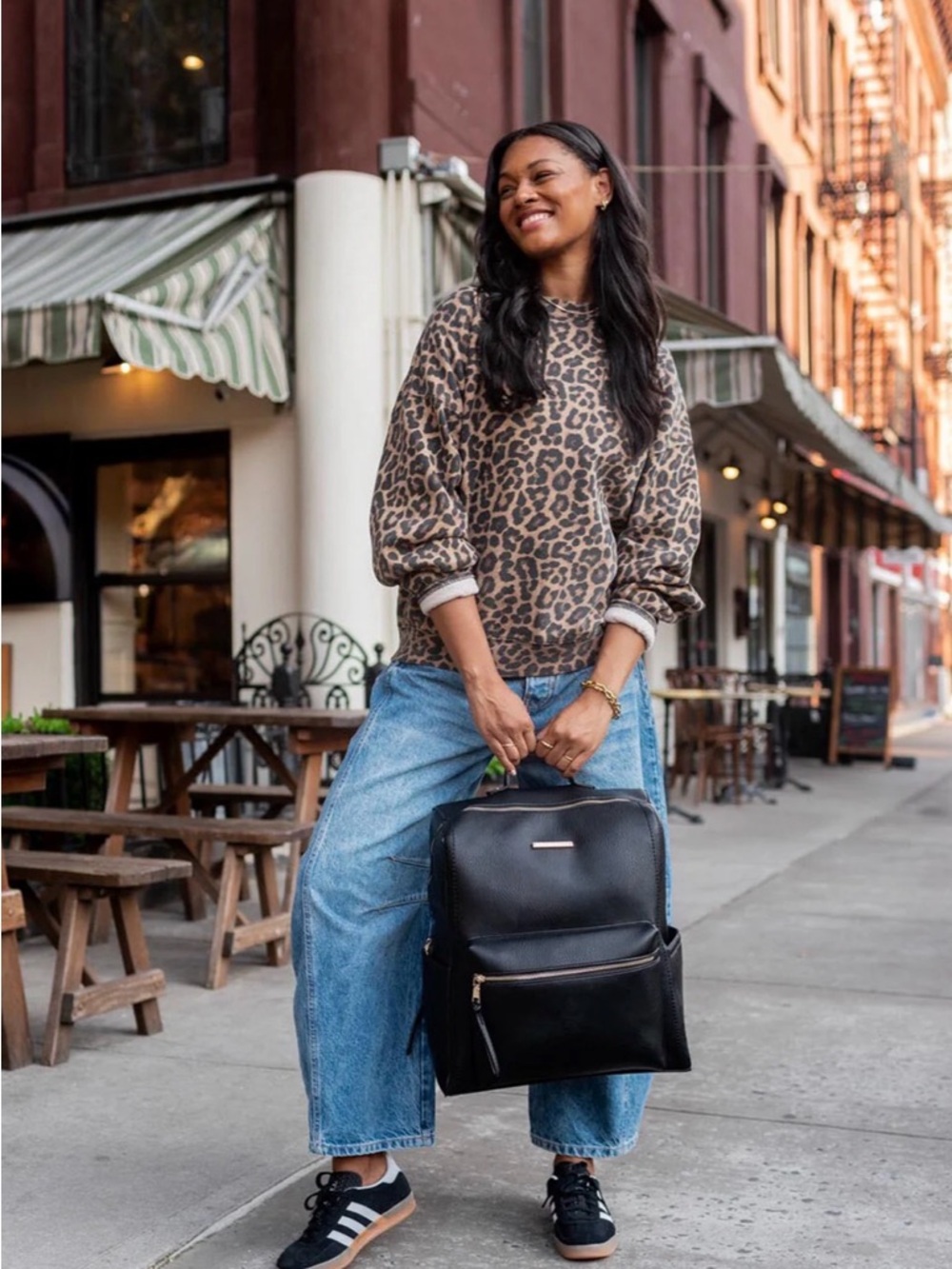 Poppy & Peonies Brand NWT Nomad Backpack in Berry. - Picture 8 of 10